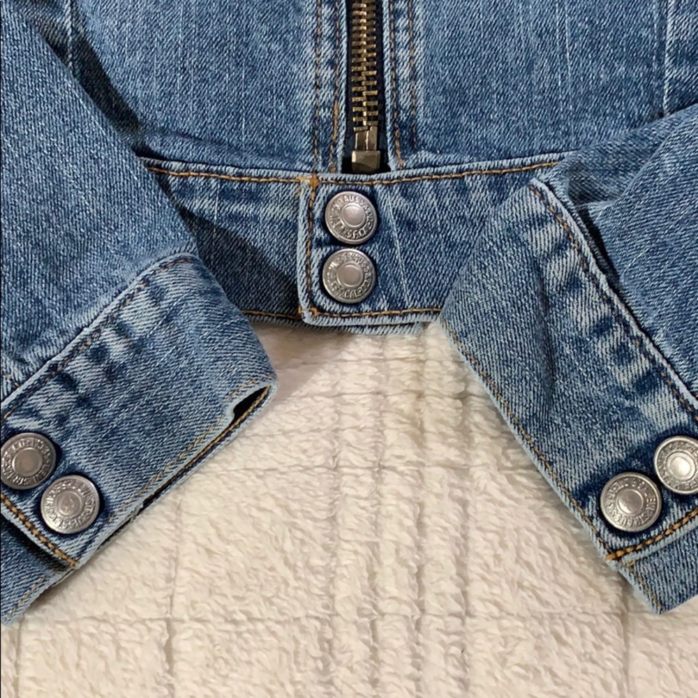 Levis Jacket - Picture 4 of 6